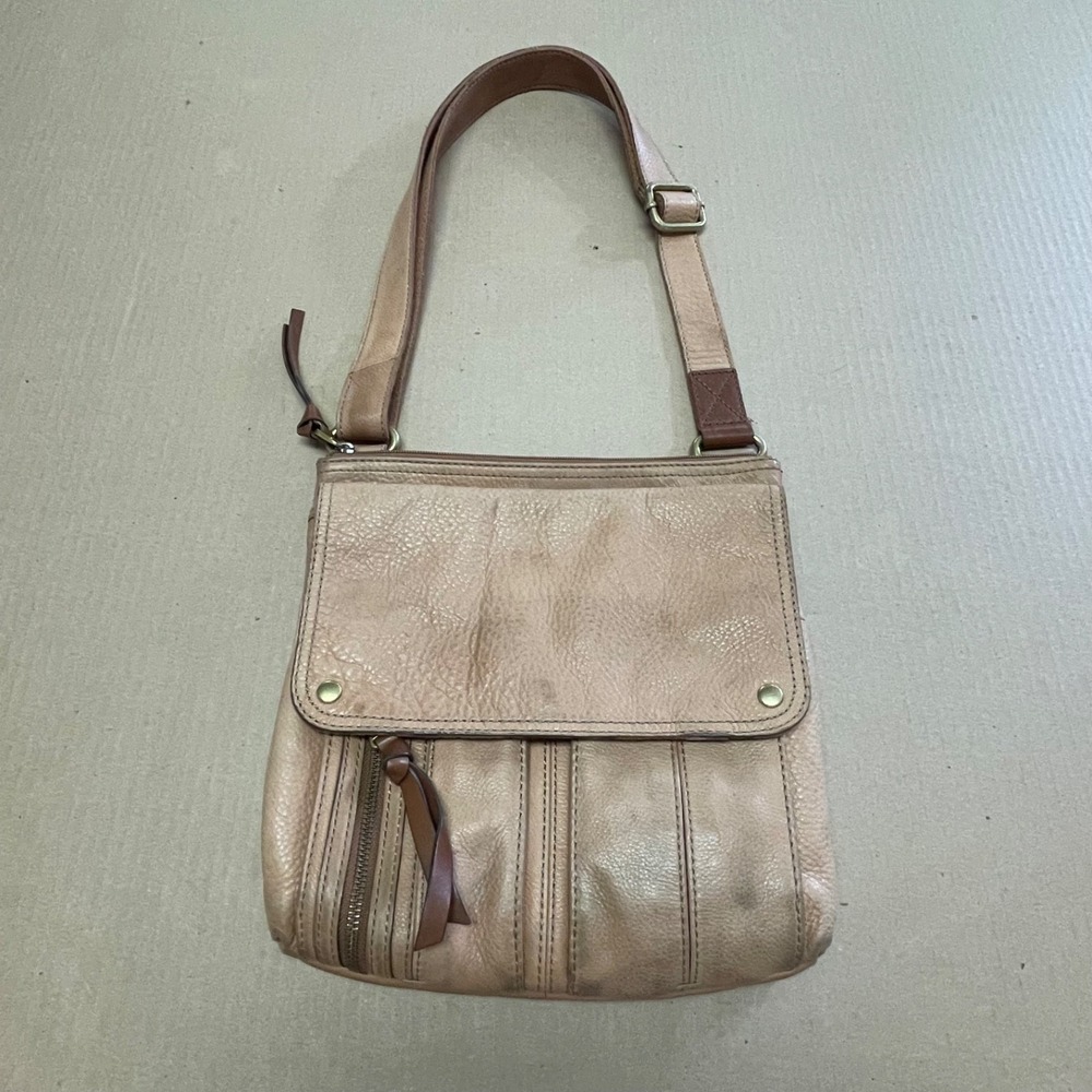 Fossil Morgan Traveler Crossbody Bag Tan Pebbled Leather Top Zip Boho Worn In